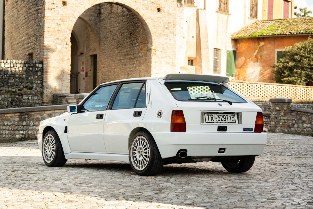 1994 Lancia Delta 1st Gen - Image 18 of 31