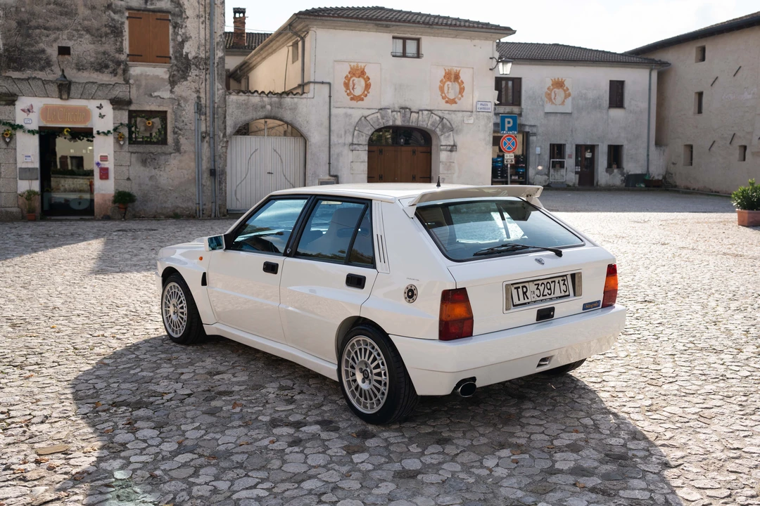 1994 Lancia Delta 1st Gen - Image 19 of 31