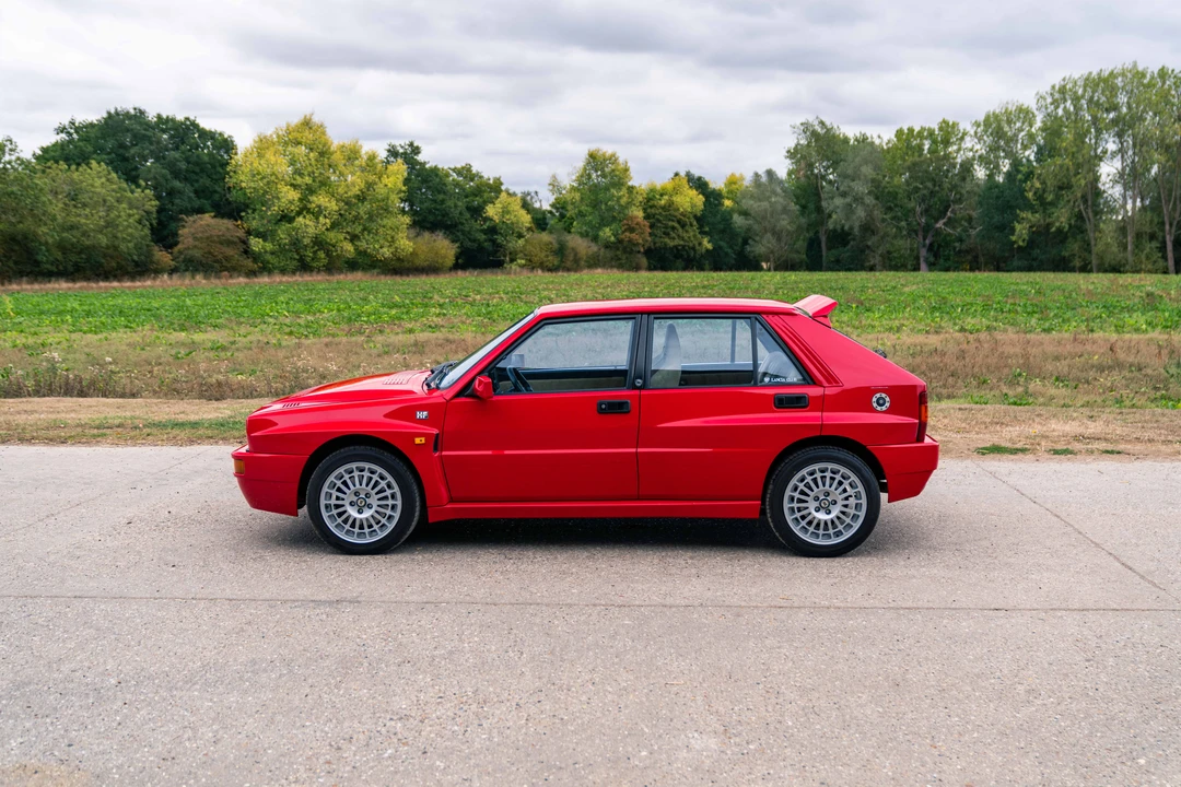 1994 Lancia Delta 2nd Gen - Image 16 of 31