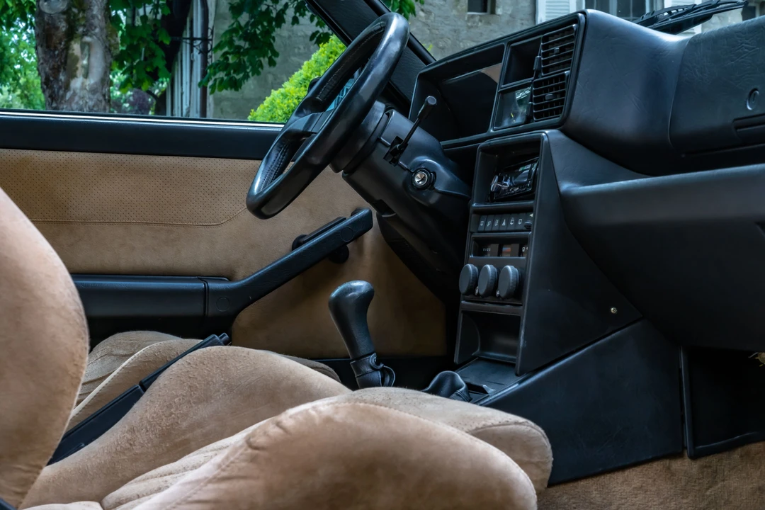 1994 Lancia Delta 1st Gen - Image 9 of 31