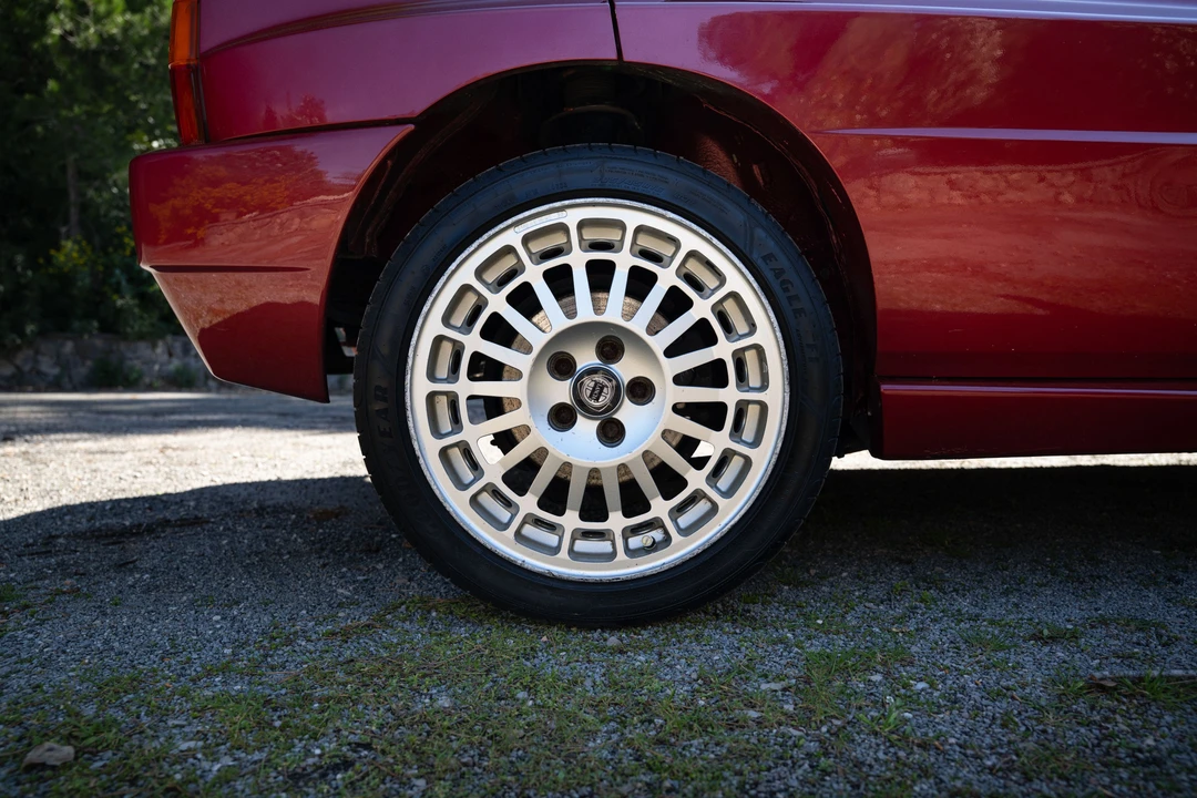 1994 Lancia Delta 1st Gen - Image 25 of 31
