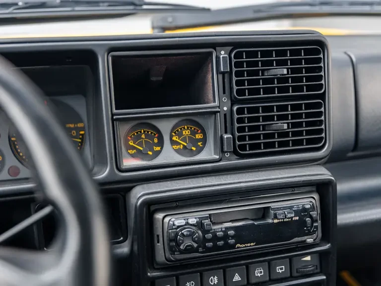 1994 Lancia Delta 1st Gen - Image 16 of 31