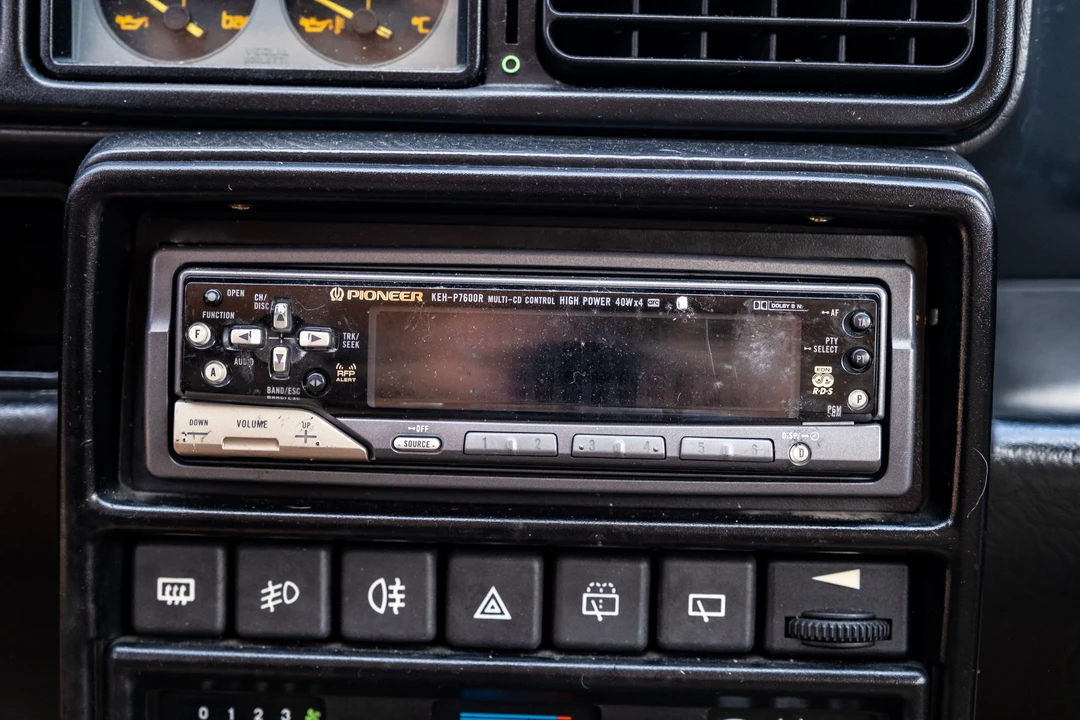 1994 Lancia Delta 1st Gen - Image 23 of 31