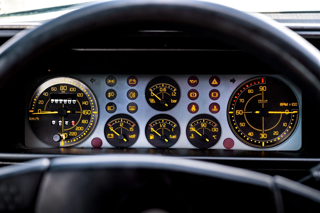 1994 Lancia Delta 1st Gen - Image 16 of 31