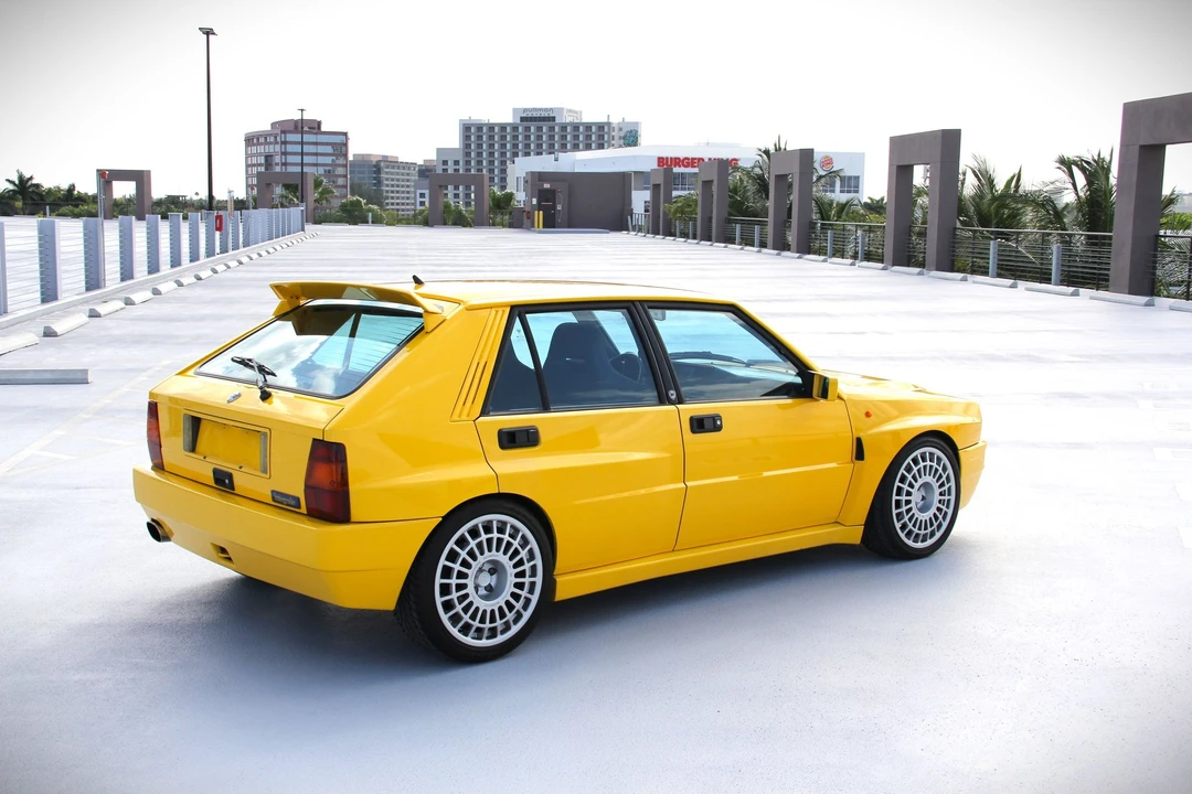 1994 Lamborghini Diablo - Image 17 of 31