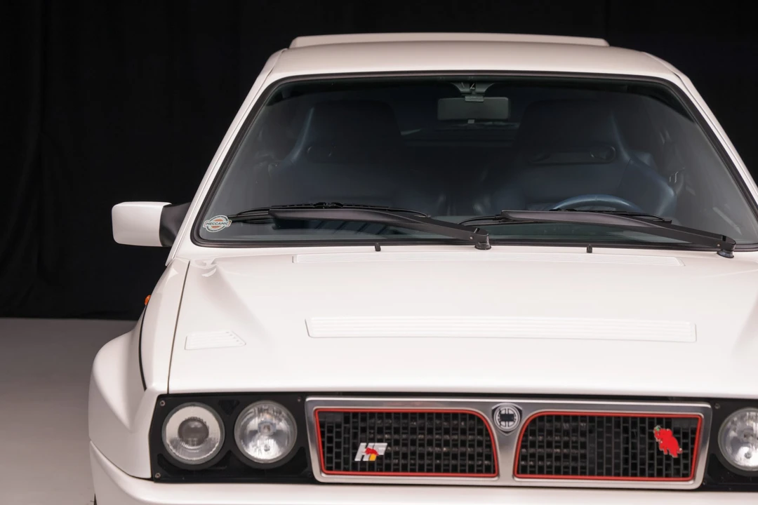 1994 Lancia Delta 2nd Gen - Image 19 of 31