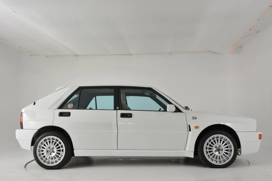 1994 Lancia Delta 1st Gen - Image 22 of 31