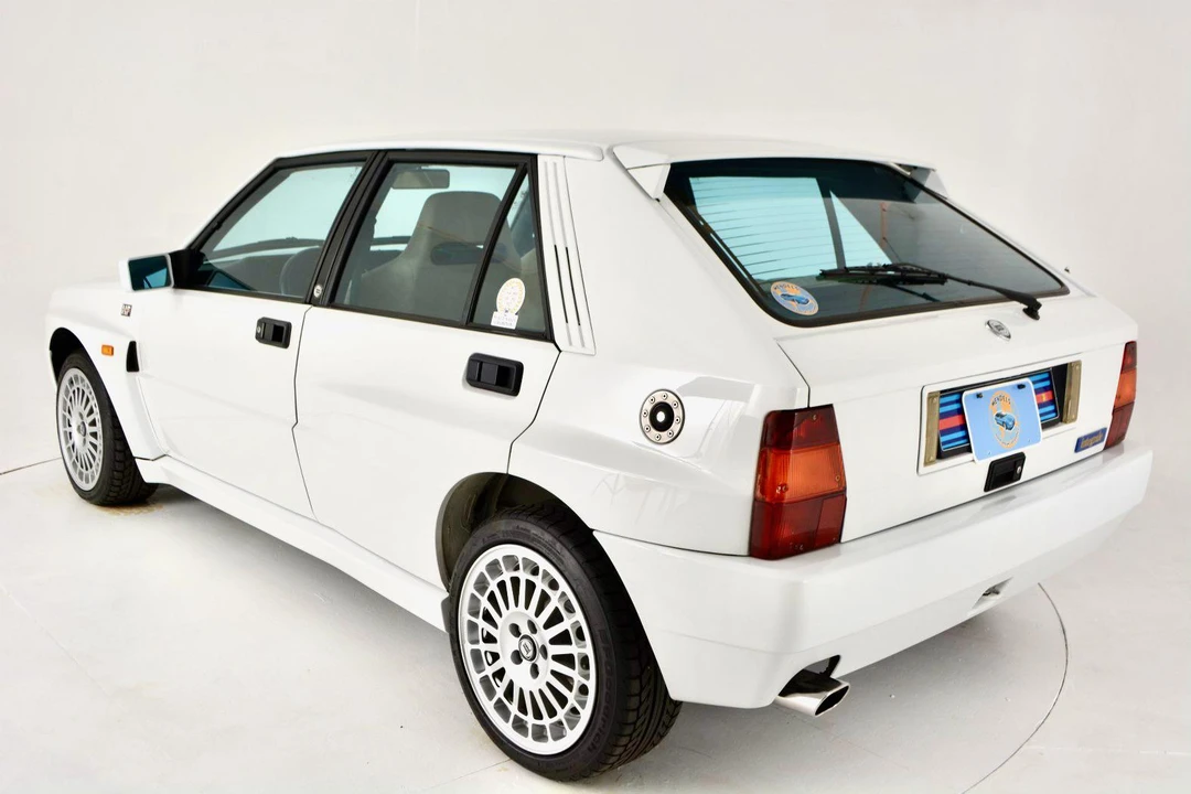 1994 Lancia Delta 1st Gen - Image 13 of 31