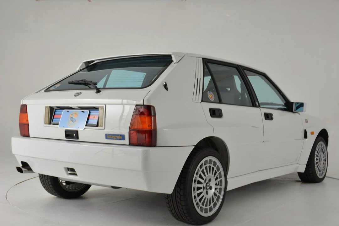 1994 Lancia Delta 1st Gen - Image 18 of 31