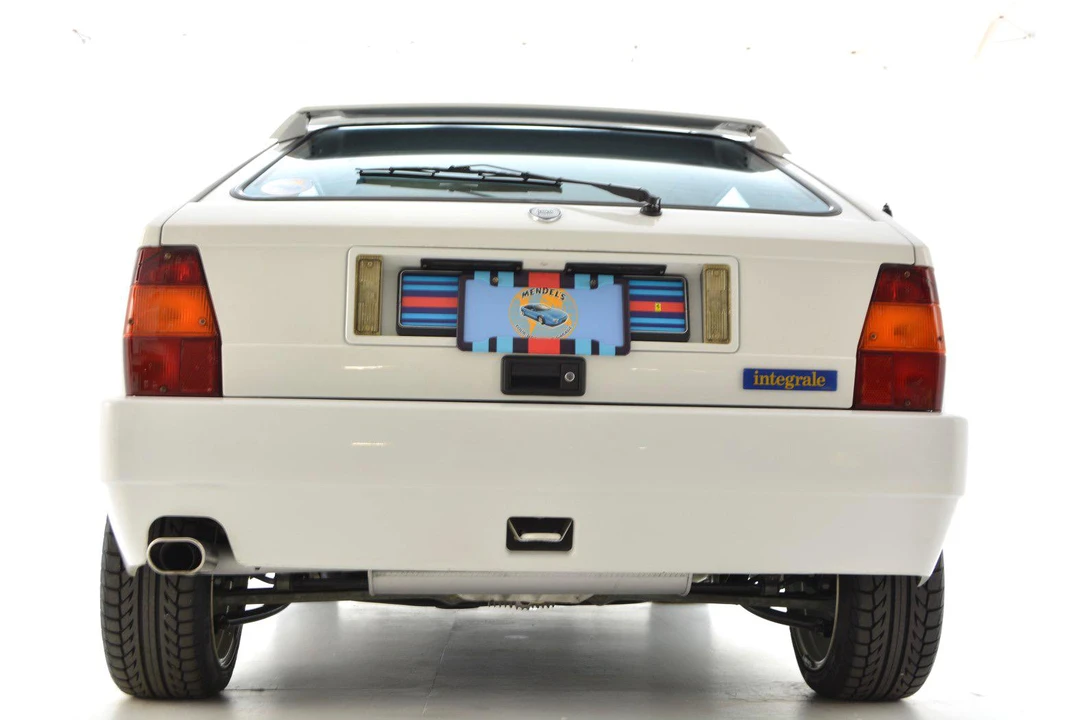 1994 Lancia Delta 1st Gen - Image 17 of 31