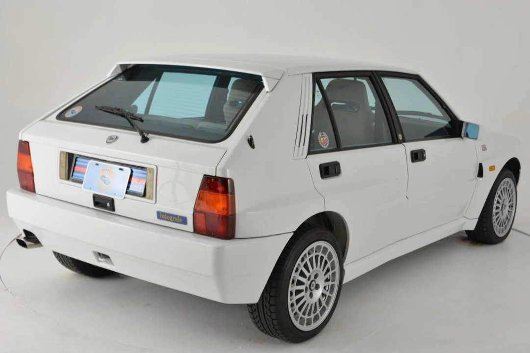 1994 Lancia Delta 1st Gen - Image 4 of 31
