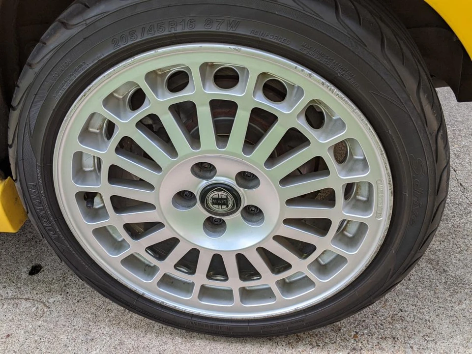 1994 Lancia Delta 1st Gen - Image 28 of 31