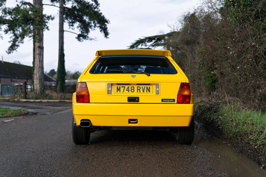 1994 Lancia Delta 1st Gen - Image 14 of 31