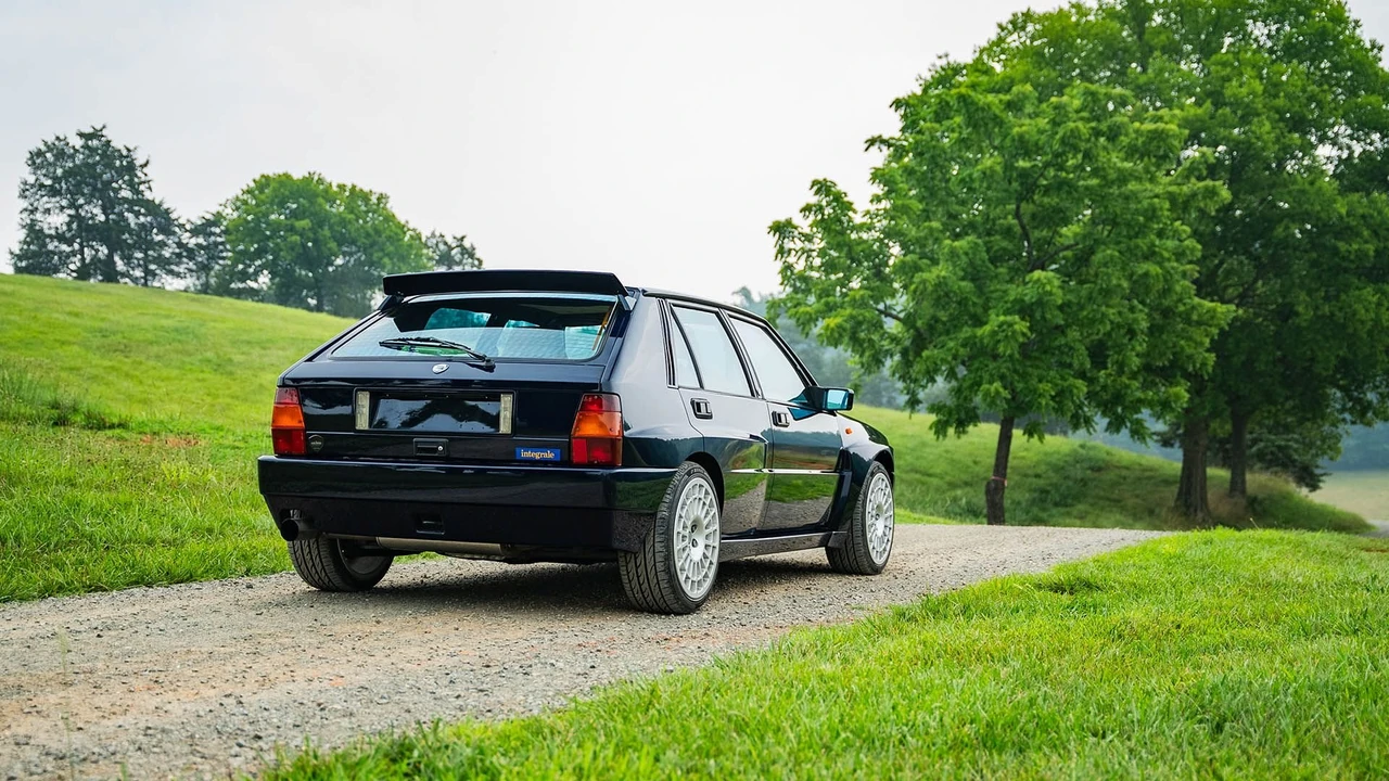 1994 Lancia Delta 1st Gen - Image 12 of 31