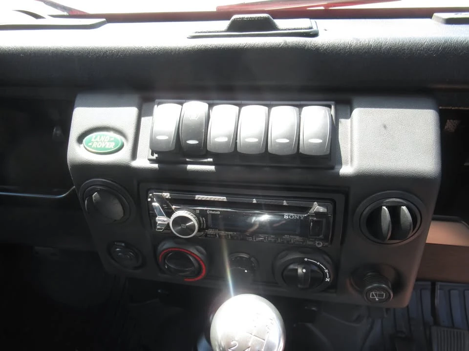 1994 Land Rover Defender - Image 11 of 12