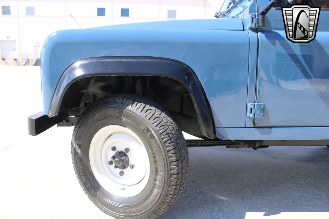 1994 Land Rover Defender - Image 8 of 12