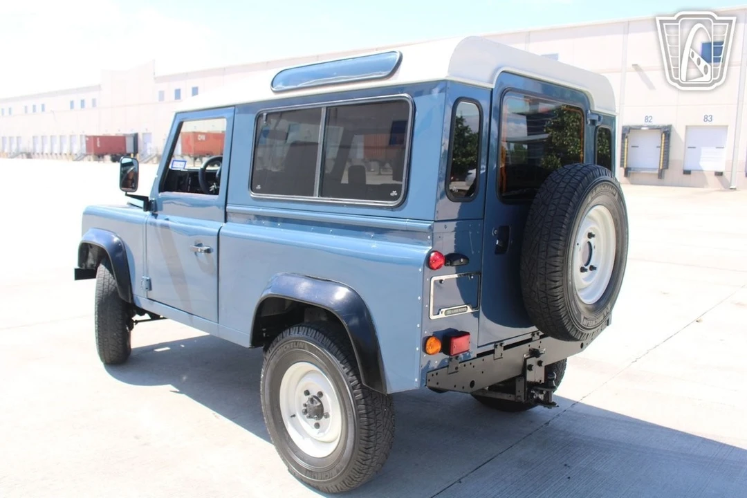 1994 Land Rover Defender 90 - Image 9 of 21