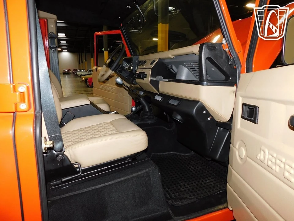 1994 Land Rover Defender - Image 8 of 12