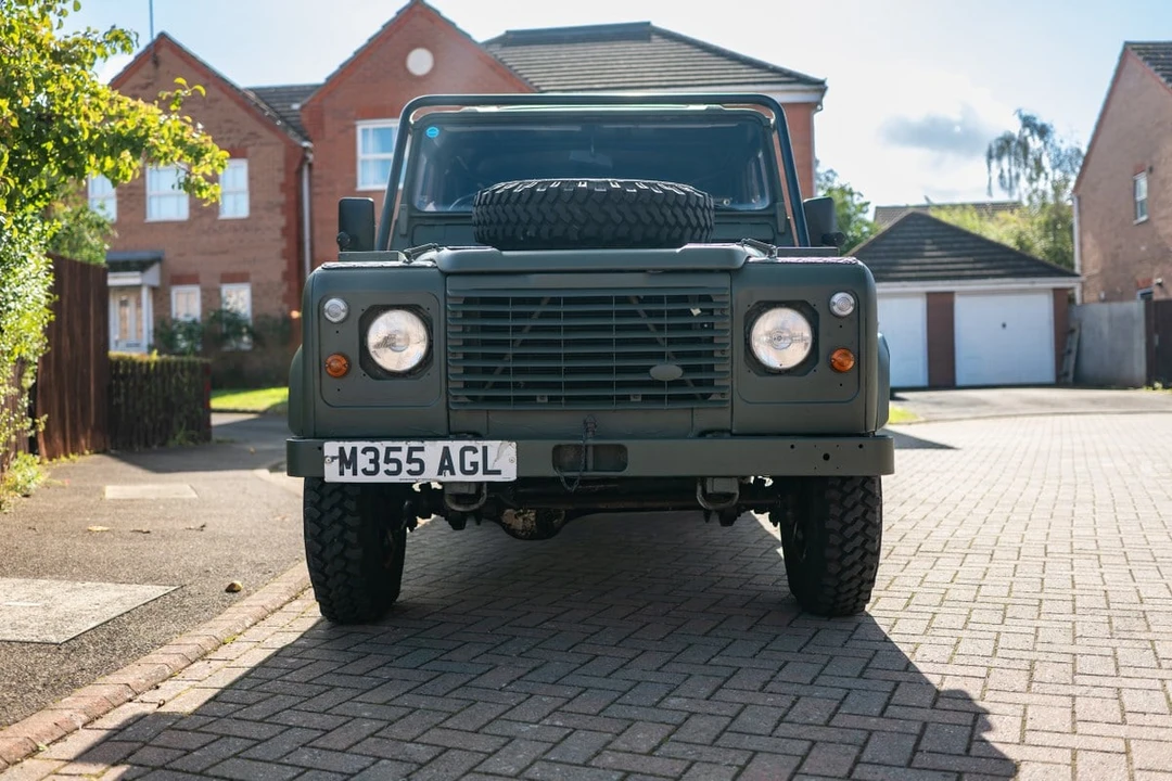 1994 Land Rover Defender 110 - Image 13 of 30