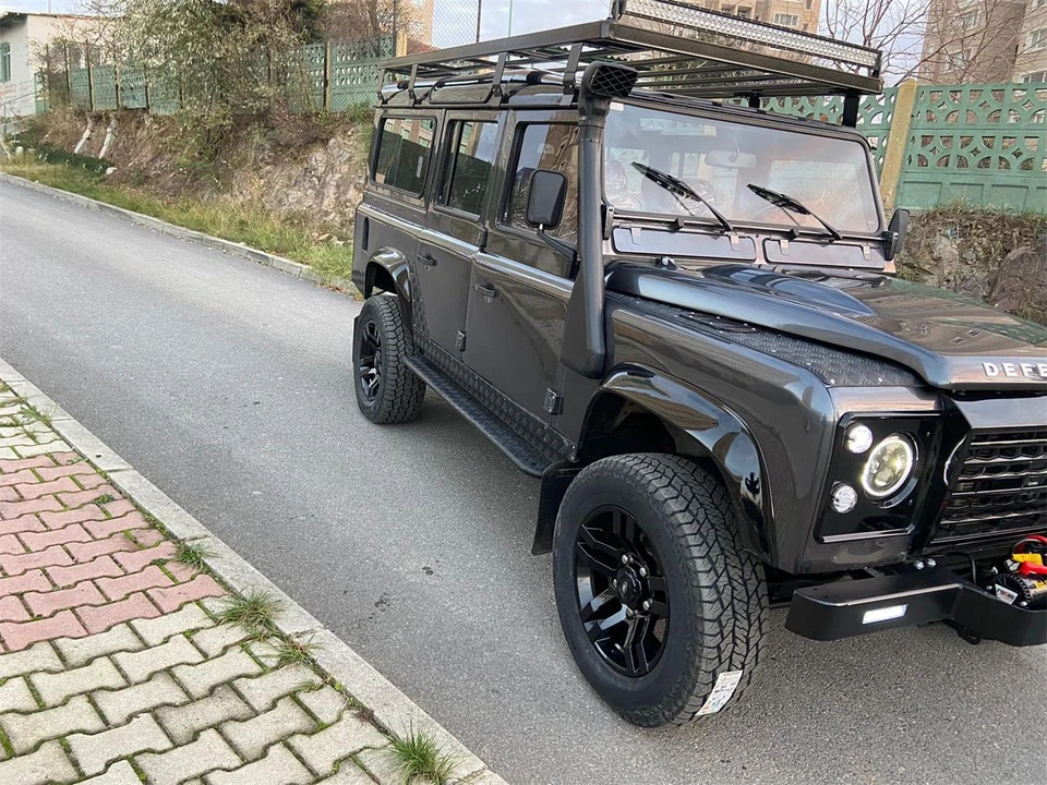 1994 Land Rover Defender 110 - Image 13 of 31