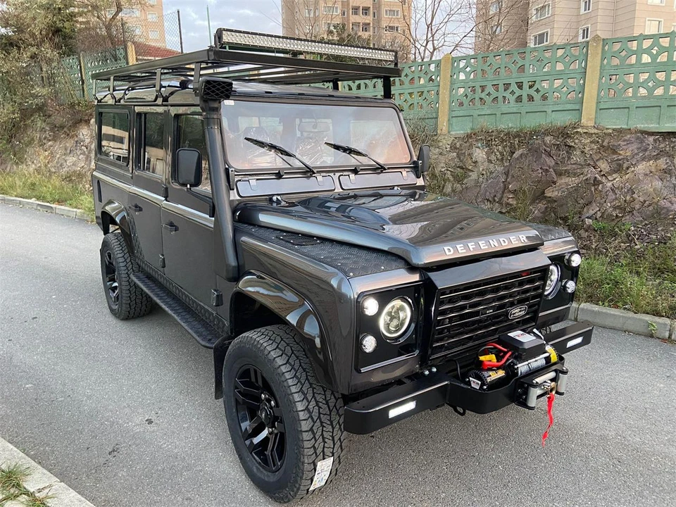 1994 Land Rover Defender 110 - Image 14 of 31