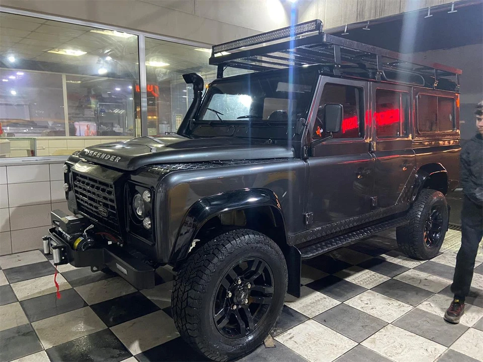 1994 Land Rover Defender 110 - Image 21 of 31