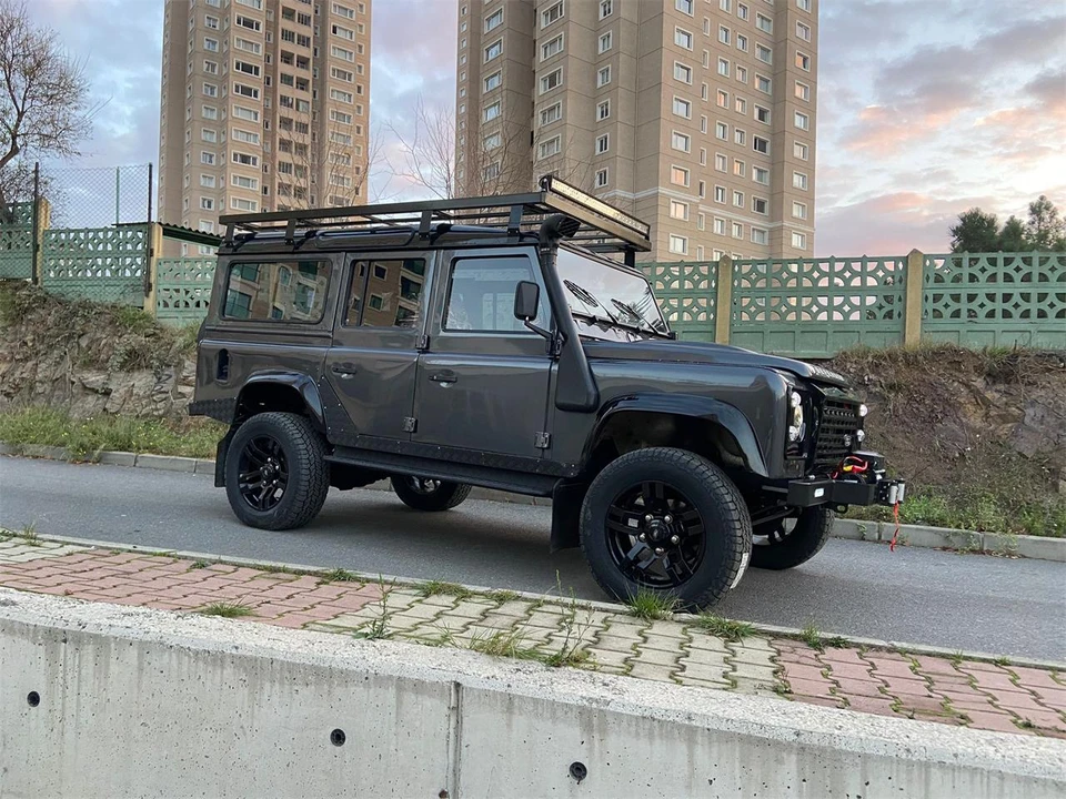 1994 Land Rover Defender 110 - Image 30 of 31