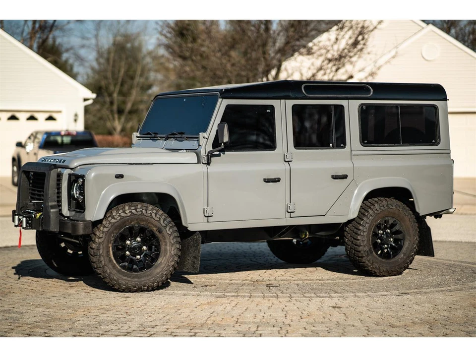 1994 Land Rover Defender 110 - Image 5 of 31