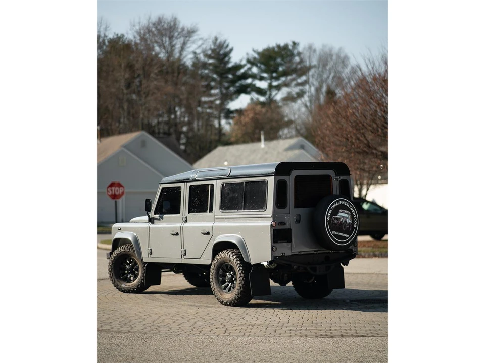1994 Land Rover Defender 110 - Image 8 of 31