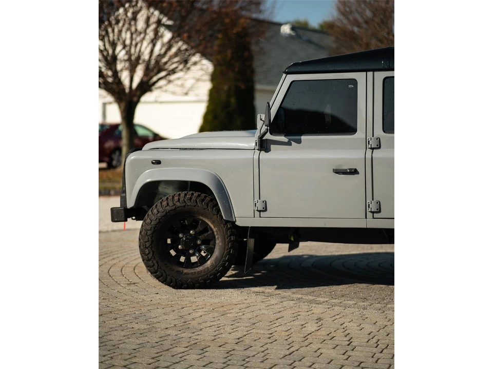 1994 Land Rover Defender 110 - Image 10 of 31