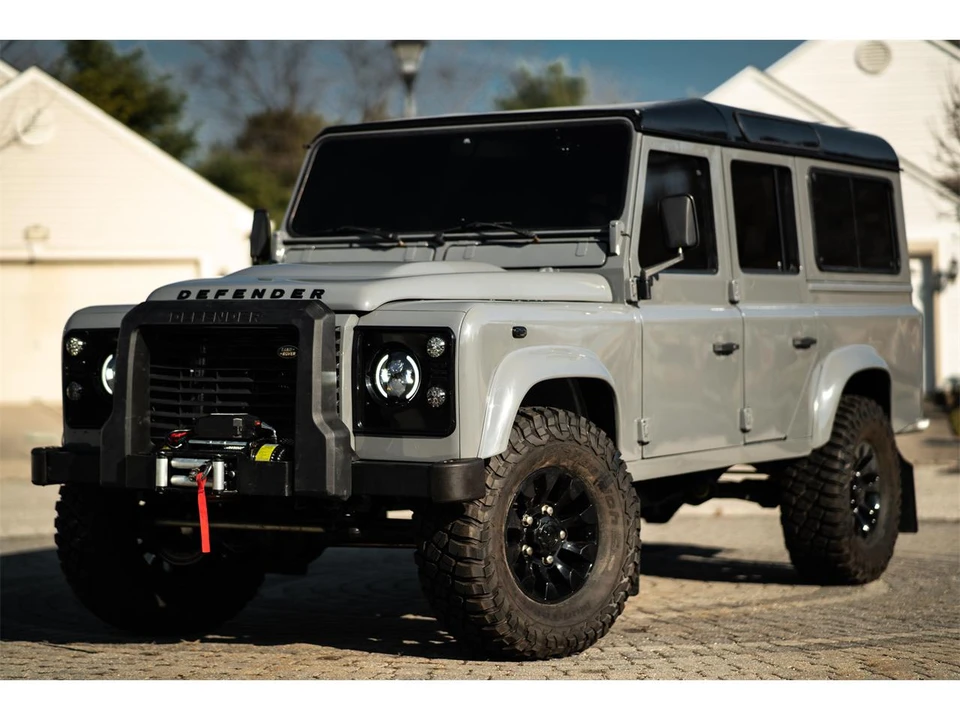 1994 Land Rover Defender 110 - Image 11 of 31