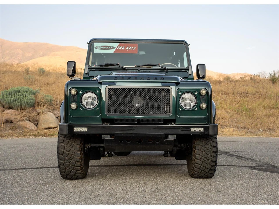 1994 Land Rover Defender 110 - Image 2 of 31