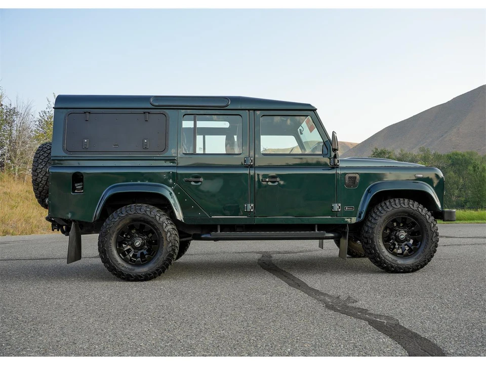 1994 Land Rover Defender 110 - Image 11 of 31