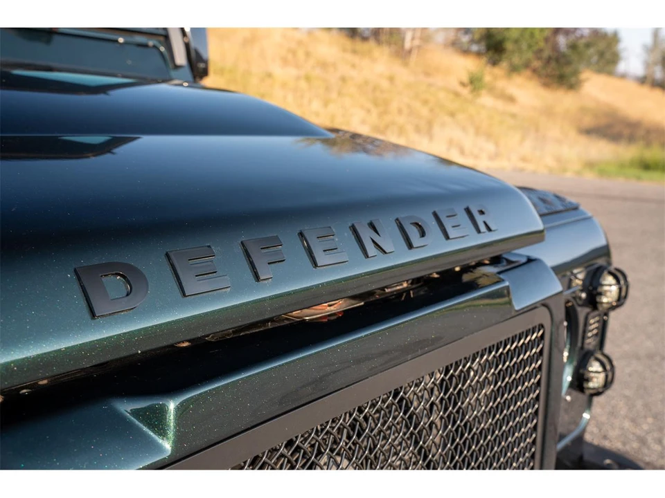 1994 Land Rover Defender 110 - Image 19 of 31