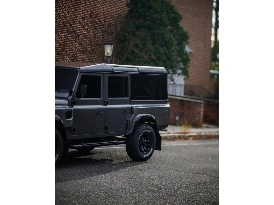 1994 Land Rover Defender 110 - Image 9 of 31