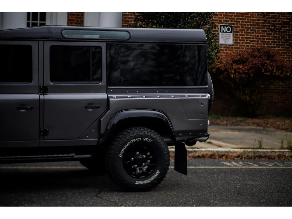 1994 Land Rover Defender 110 - Image 10 of 31
