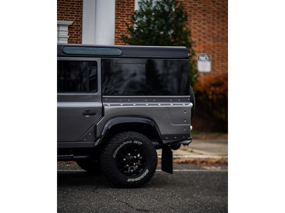1994 Land Rover Defender 110 - Image 11 of 31