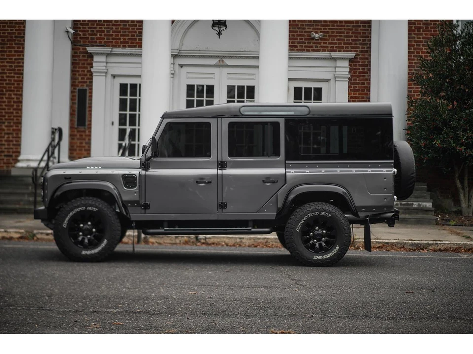 1994 Land Rover Defender 110 - Image 17 of 31