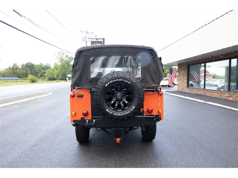 1994 Land Rover Defender 110 - Image 4 of 18