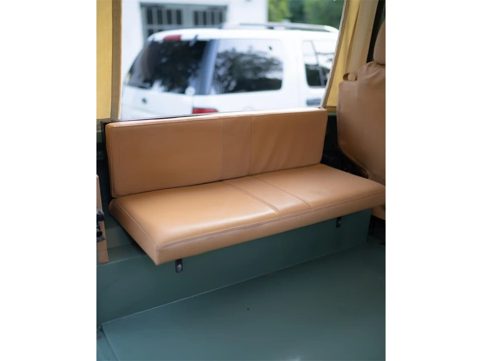 1994 Land Rover Defender 110 - Image 19 of 31