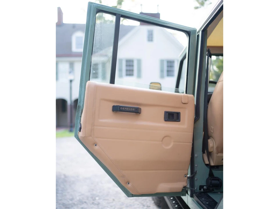 1994 Land Rover Defender 110 - Image 23 of 31