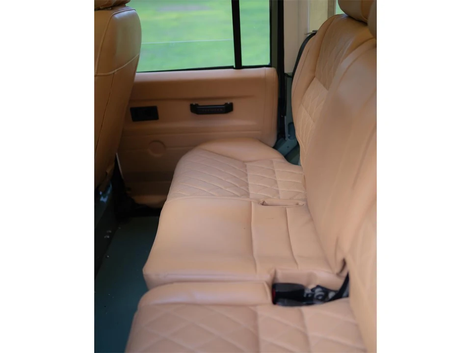 1994 Land Rover Defender 110 - Image 31 of 31