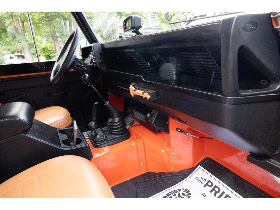 1994 Land Rover Defender 110 - Image 11 of 18