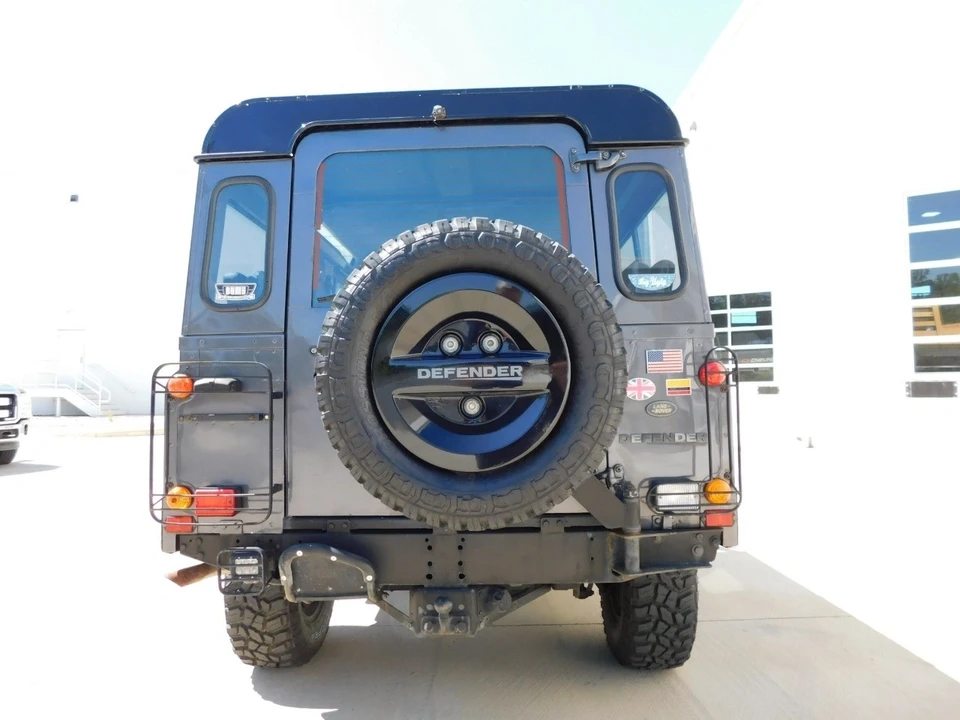 1994 Land Rover Defender 110 - Image 11 of 12