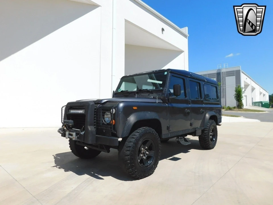 1994 Land Rover Defender 110 - Image 3 of 12