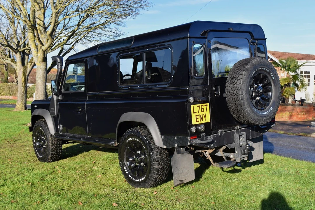 1994 Land Rover Defender 110 - Image 4 of 30