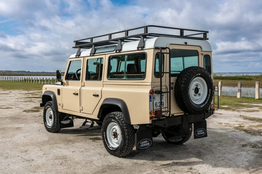 1994 Land Rover Defender 110 - Image 13 of 31