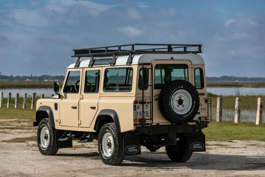 1994 Land Rover Defender 110 - Image 14 of 31