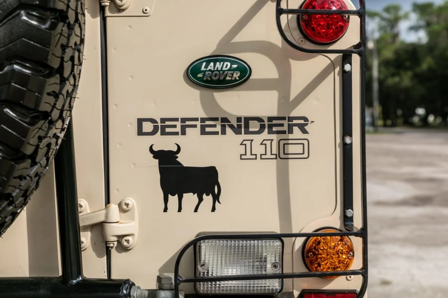 1994 Land Rover Defender 110 - Image 17 of 31
