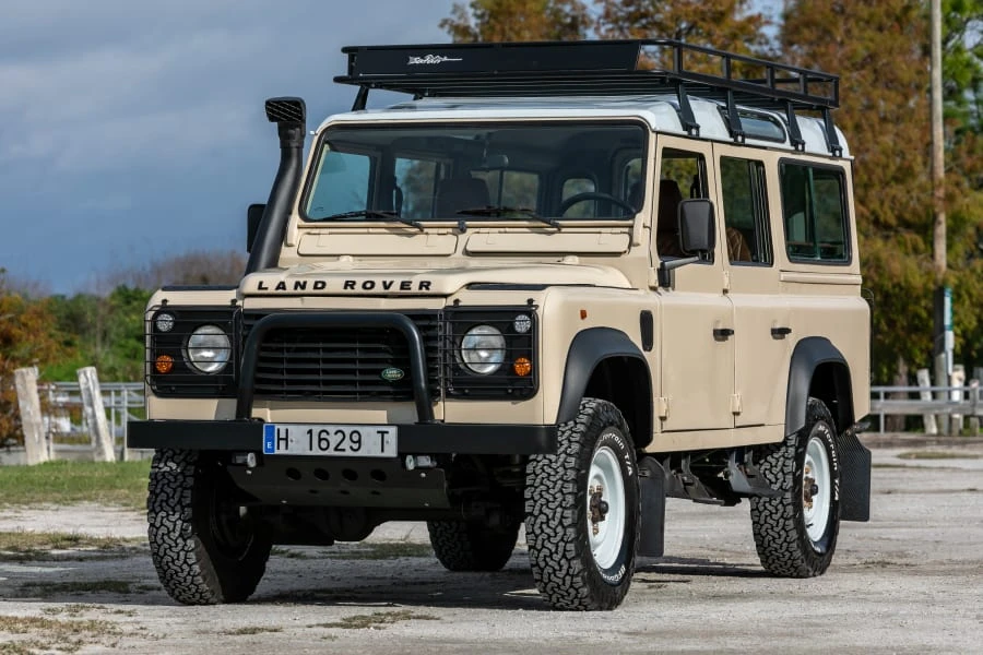 1994 Land Rover Defender 110 - Image 12 of 31